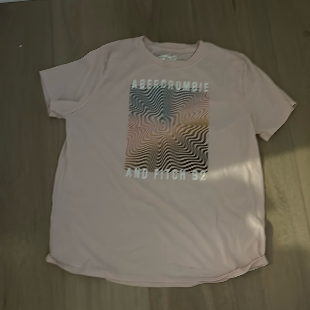 I am selling a Abercrombie shirt
